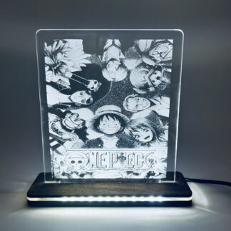Φωτιστικό LED One Piece με χάραξη laser σε πλεξιγκλάς και χειροποίητη ξύλινη βάση